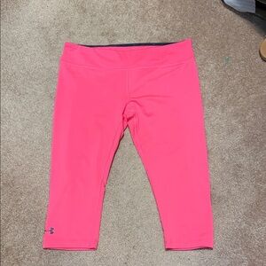 Under Armour Neon Pink Athletic Capris size L